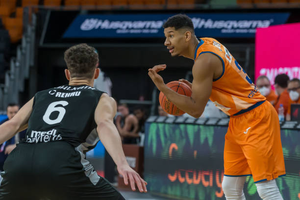 年仅22岁 年仅22岁