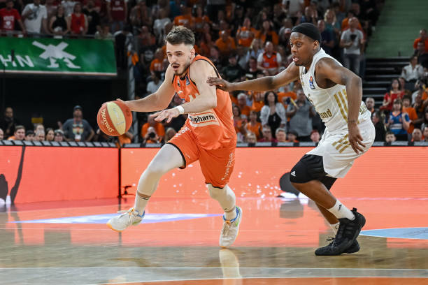 被传出与俱 被传出与俱