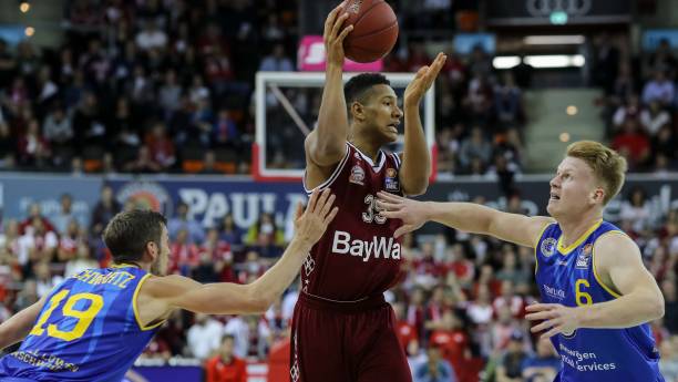 他始终用 他始终用